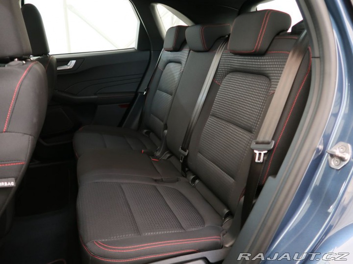 Ford Kuga 1.5EcoBoost,110kW,ST-LINE 2023