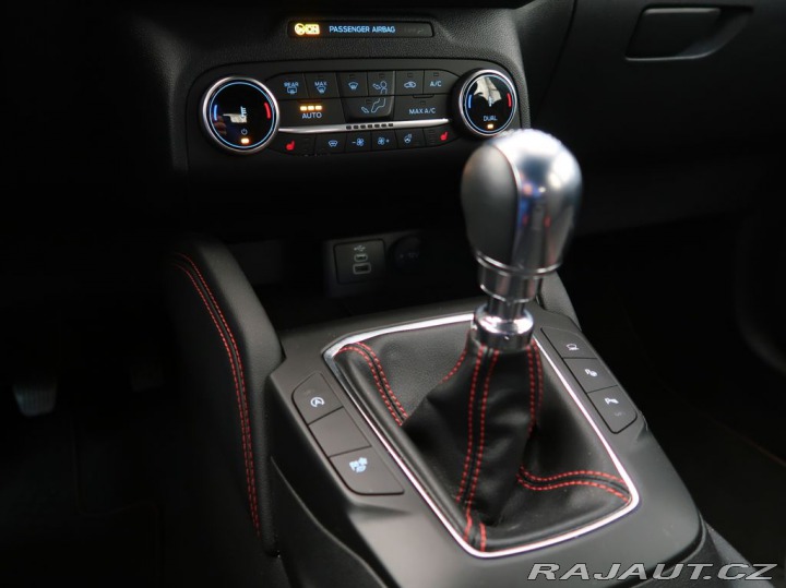 Ford Kuga 1.5EcoBoost,110kW,ST-LINE 2023