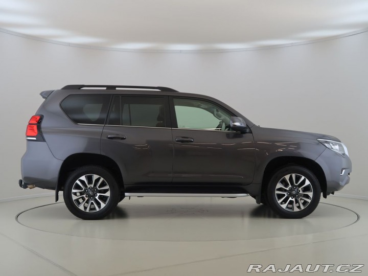 Toyota Land Cruiser 2.8D4-D,150kW,CZ,1Maj,4x4 2023