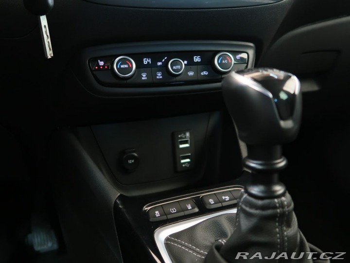 Opel Crossland 1.2TURBO,81kW,ELEGANCE,MA 2024