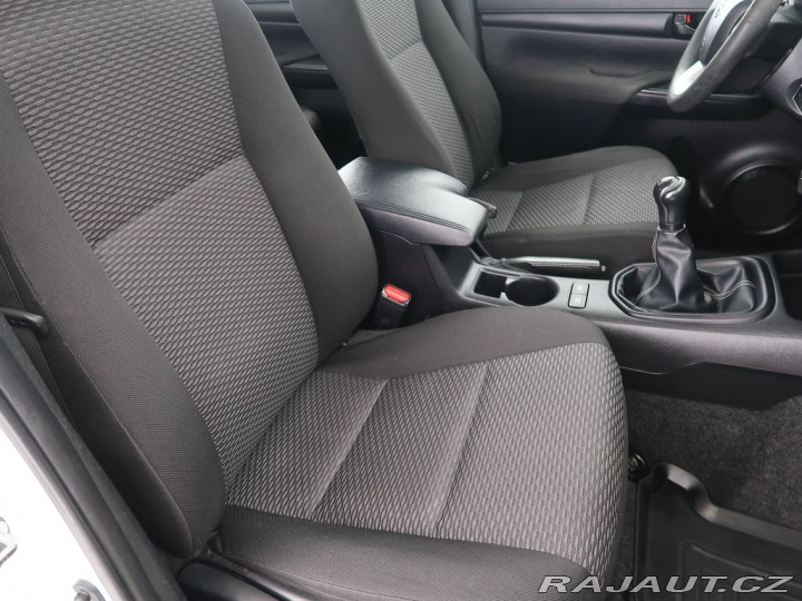 Toyota Hilux 2.4D-4D,110kW,Manuál,4x4 2020