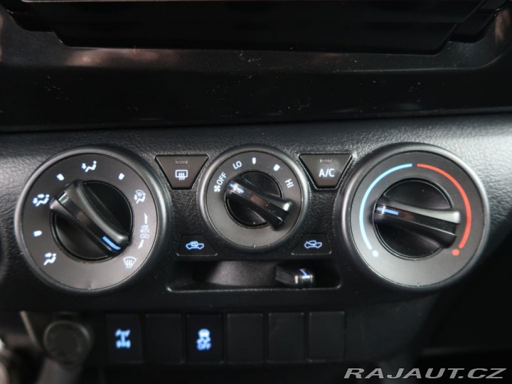 Toyota Hilux 2.4D-4D,110kW,Manuál,4x4 2020
