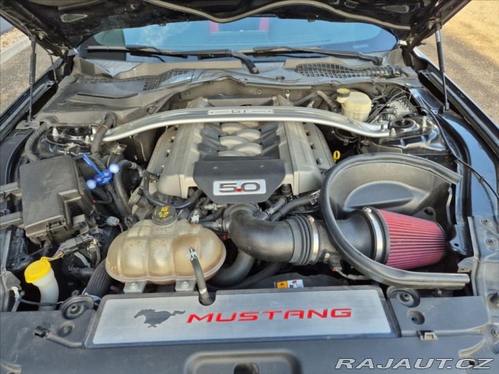 Ford Mustang 5,0 GT V8 324 kW 2015