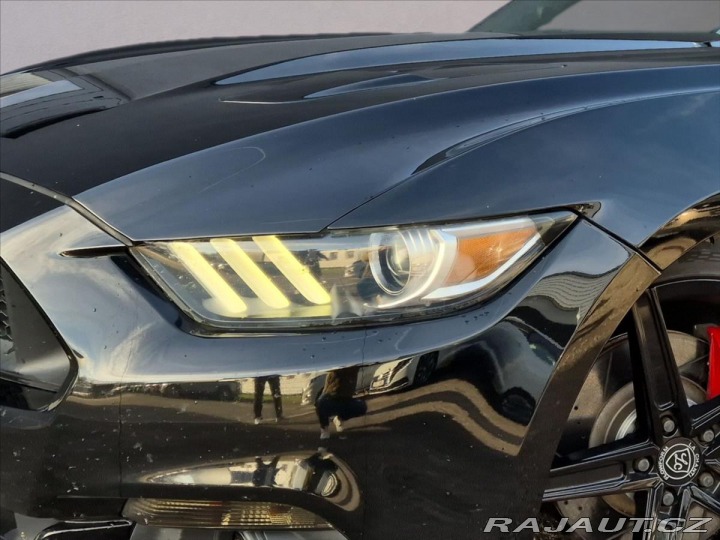 Ford Mustang 5,0 GT V8 324 kW 2015