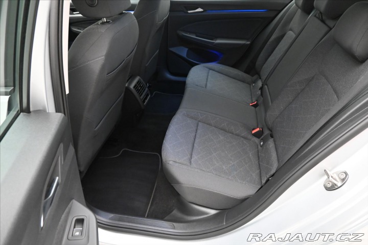Volkswagen Golf 2,0 TDI 85kW Life DSG Zár 2022