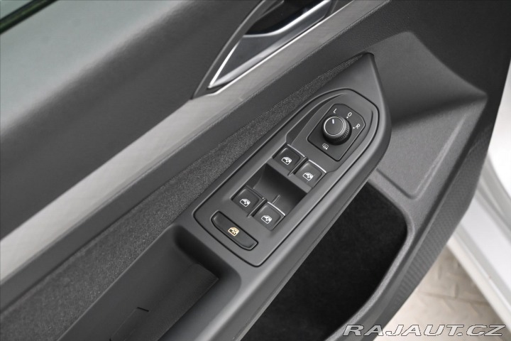 Volkswagen Golf 2,0 TDI 85kW Life DSG Zár 2022