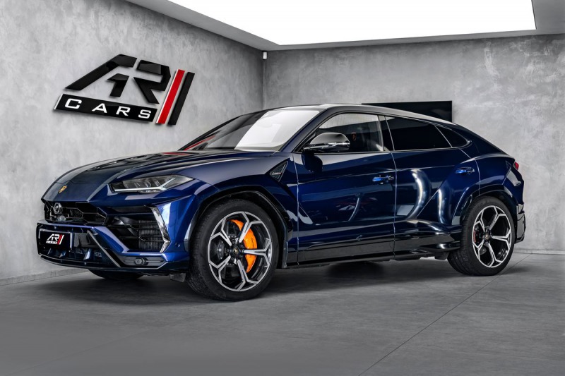 Lamborghini Urus 4.0 V8, pano, masáže, 360