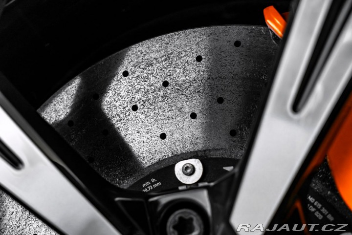 Lamborghini Urus 4.0 V8, pano, masáže, 360 1800