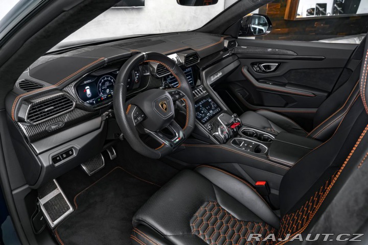 Lamborghini Urus 4.0 V8, pano, masáže, 360 1800