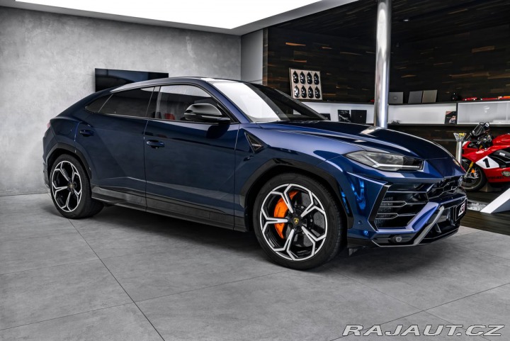 Lamborghini Urus 4.0 V8, pano, masáže, 360 1800