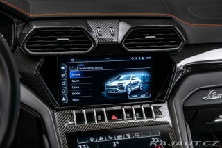 Lamborghini Urus 4.0 V8, pano, masáže, 360 2022