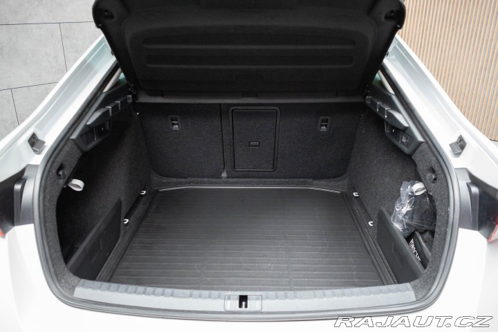 Škoda Octavia 2.0TDI REZERVACE 2023