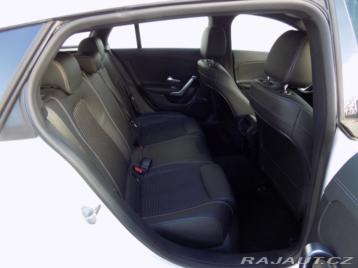 Mercedes-Benz CLA 200d/Full-Led/1.majitel/ 2019