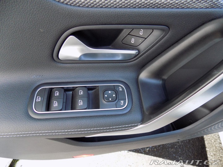 Mercedes-Benz CLA 200d/Full-Led/1.majitel/D 2019