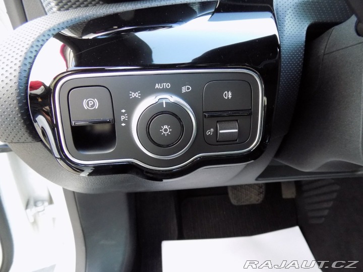 Mercedes-Benz CLA 200d/Full-Led/1.majitel/ 2019