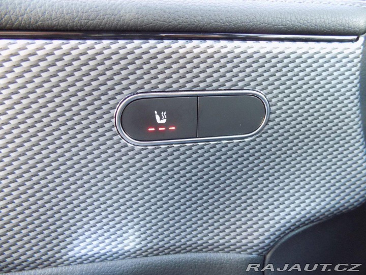 Mercedes-Benz CLA 200d/Full-Led/1.majitel/ 2019