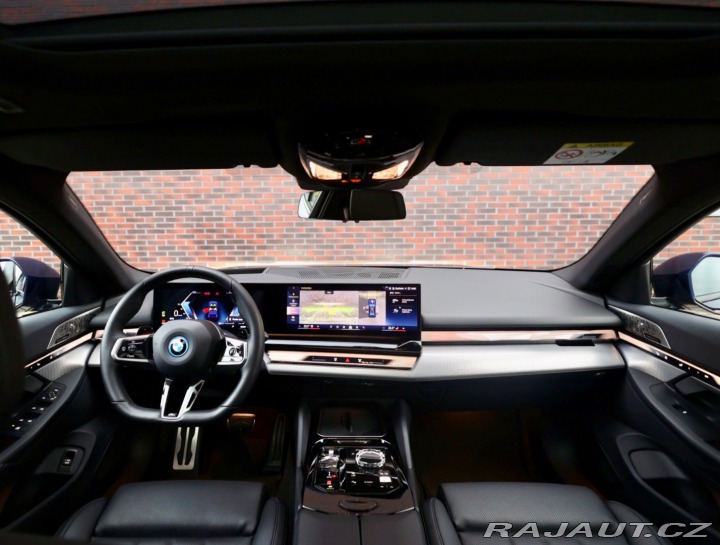 BMW 5 550e xDrive ehybrid 360K 2024