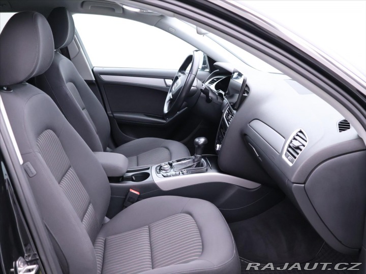 Audi A4 2,0 TDI 105kW Aut. Navi K 2012