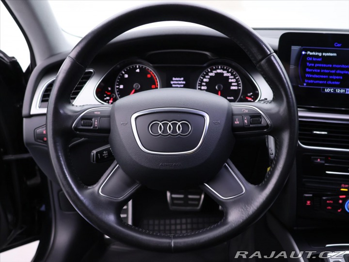 Audi A4 2,0 TDI 105kW Aut. Navi K 2012