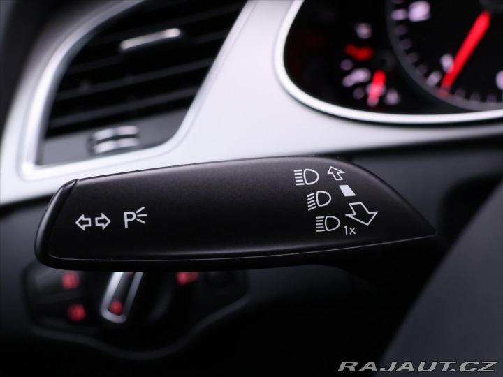 Audi A4 2,0 TDI 105kW Aut. Navi K 2012