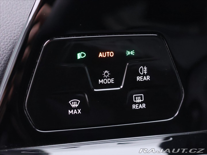 Volkswagen Golf 2,0 TDI 110kW DSG Style D 2021