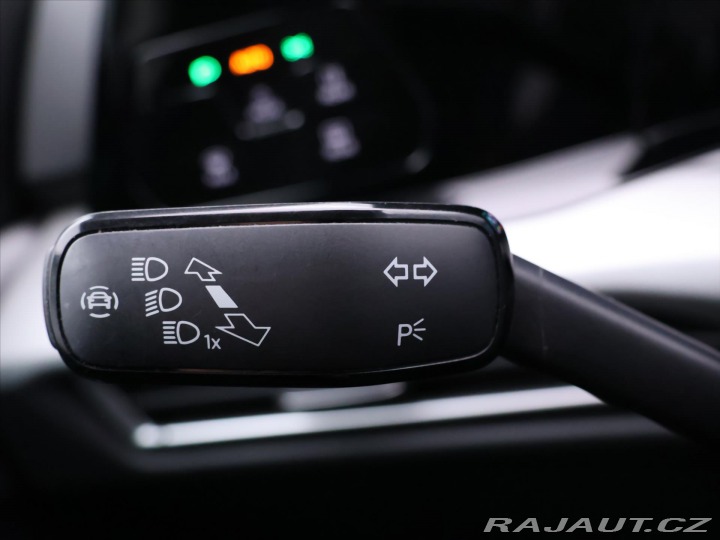 Volkswagen Golf 2,0 TDI 110kW DSG Style D 2021