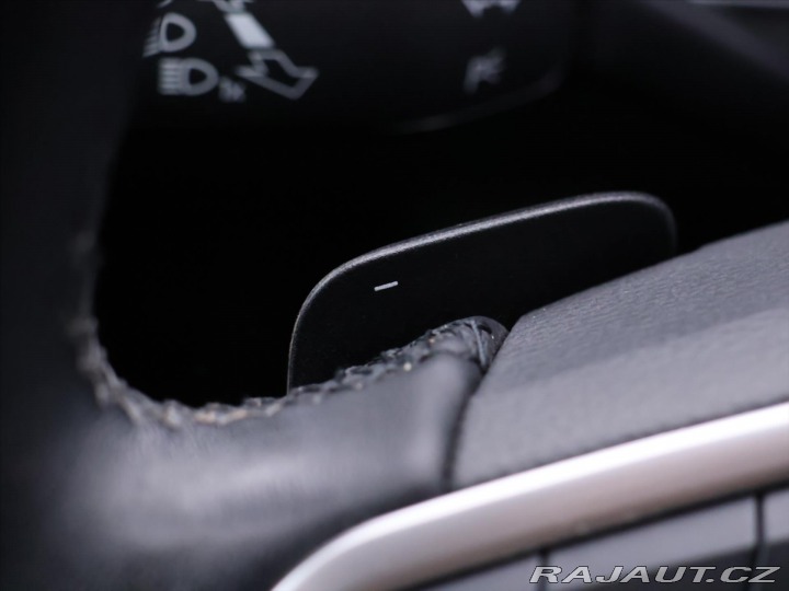 Volkswagen Golf 2,0 TDI 110kW DSG Style D 2021