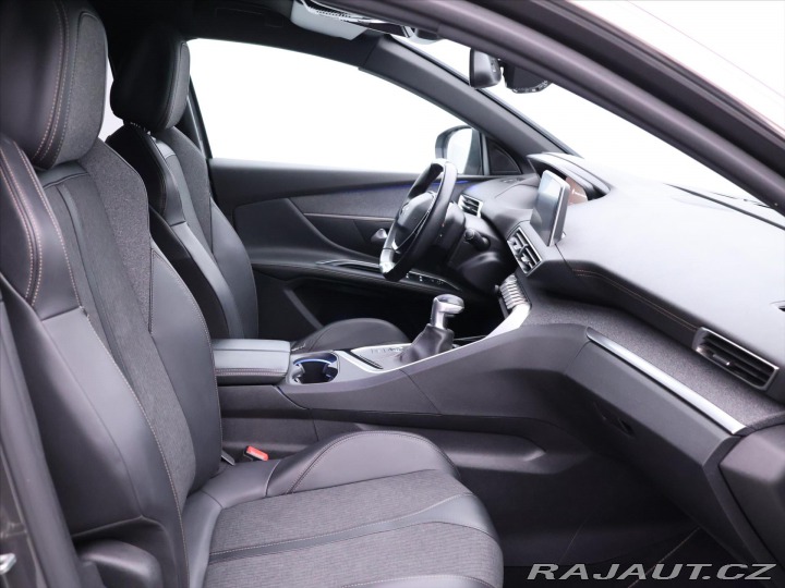 Peugeot 5008 1,2 PT 96kW GT-Line 7-Mís 2019