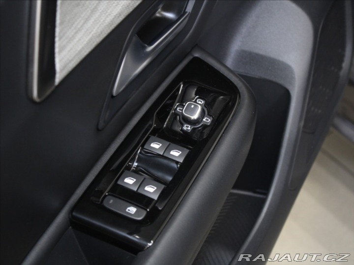 Citroën Ostatní modely C5 X 1,6 PHEV 165kW Shine MAX 2024