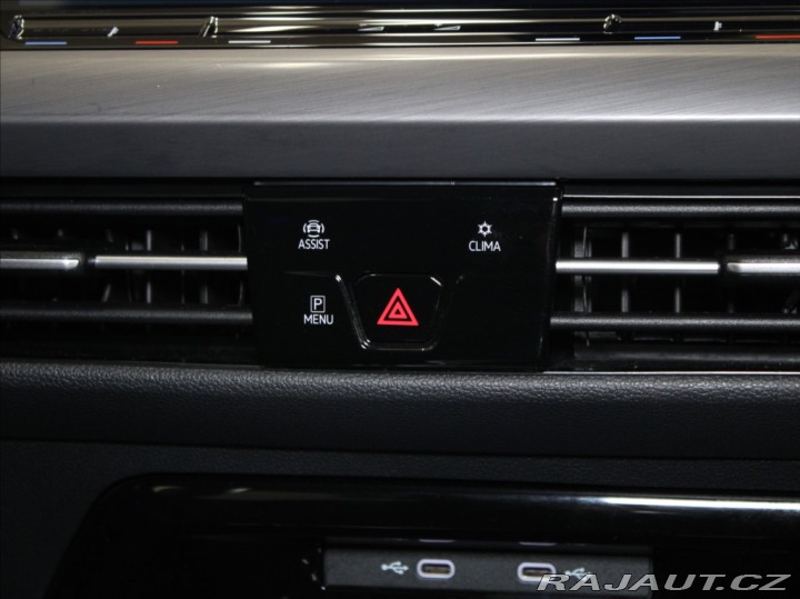 Volkswagen Golf 1,5 TSi 110kW Style Paměť 2023