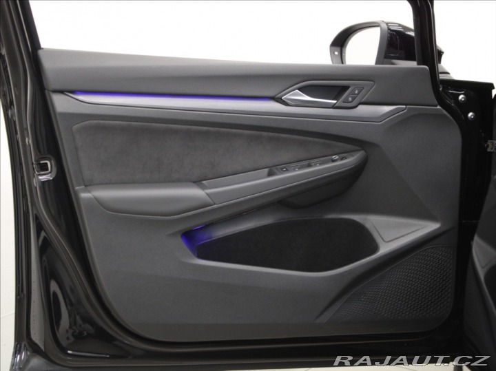 Volkswagen Golf 1,5 TSi 110kW Style Paměť 2023