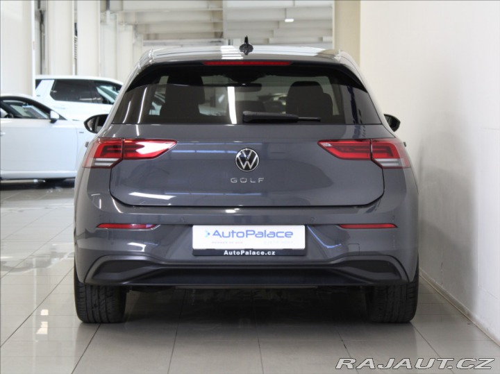 Volkswagen Golf 1,0 TSi 81kW Life 40tkm. 2022