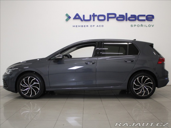 Volkswagen Golf 1,0 TSi 81kW Life 40tkm. 2022