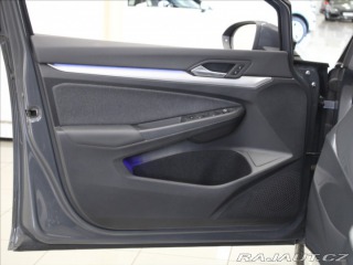 Volkswagen Golf 1,0 TSi 81kW Life 40tkm. 2022