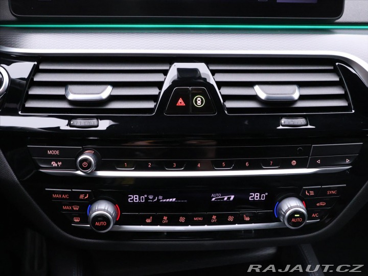 BMW 5 2,0 520d 140kW AT Touring 2021