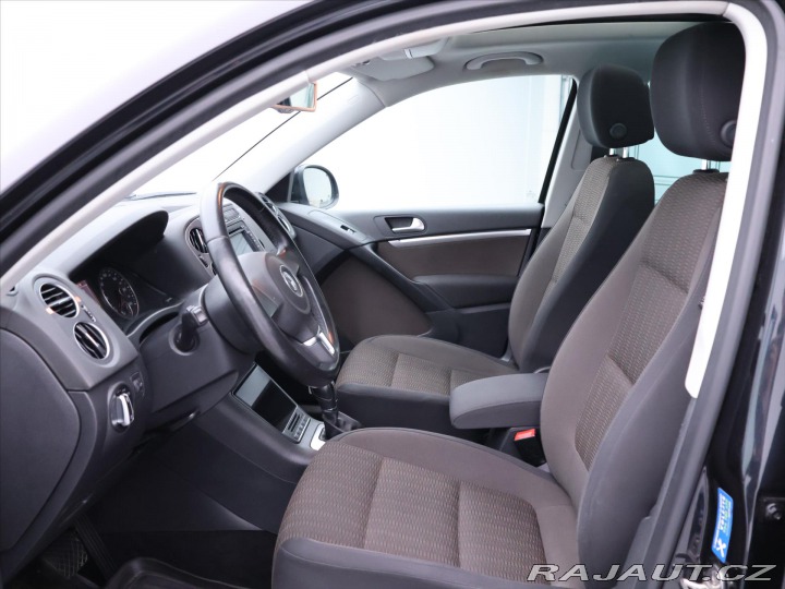 Volkswagen Tiguan 2,0 TDI DSG 4x4 Xenon Pan 2012