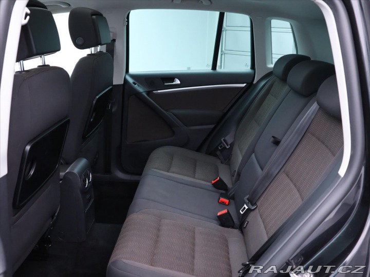 Volkswagen Tiguan 2,0 TDI DSG 4x4 Xenon Pan 2012