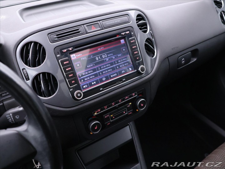 Volkswagen Tiguan 2,0 TDI DSG 4x4 Xenon Pan 2012