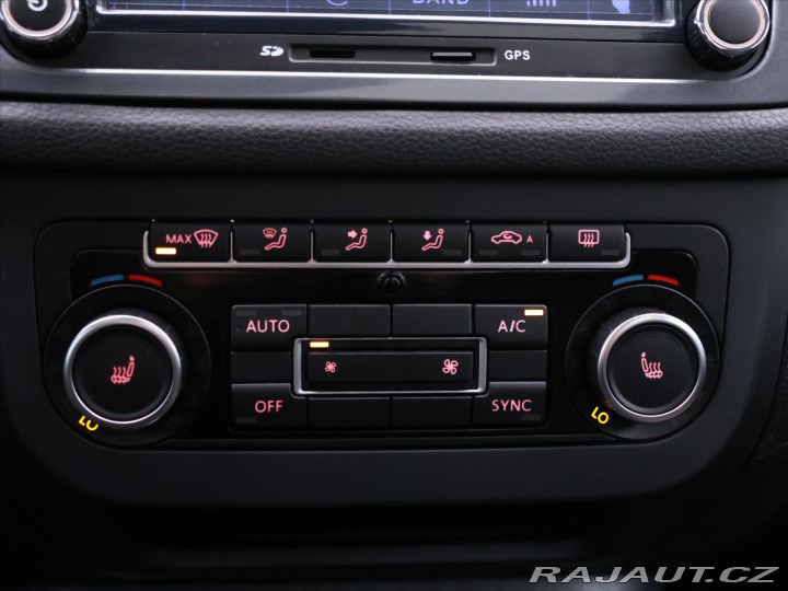 Volkswagen Tiguan 2,0 TDI DSG 4x4 Xenon Pan 2012