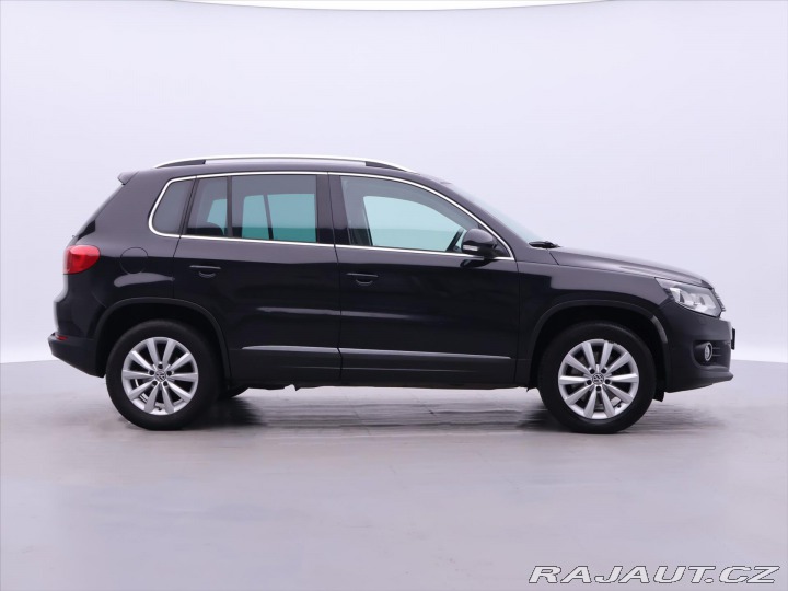 Volkswagen Tiguan 2,0 TDI 103kW DSG 4M Tažn 2012