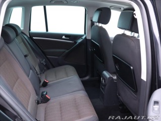 Volkswagen Tiguan 2,0 TDI 103kW DSG 4M Tažn 2012