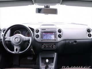 Volkswagen Tiguan 2,0 TDI 103kW DSG 4M Tažn 2012