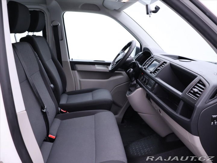 Volkswagen Transporter 2,0 TDI 110kW DSG L2 9mís 2018