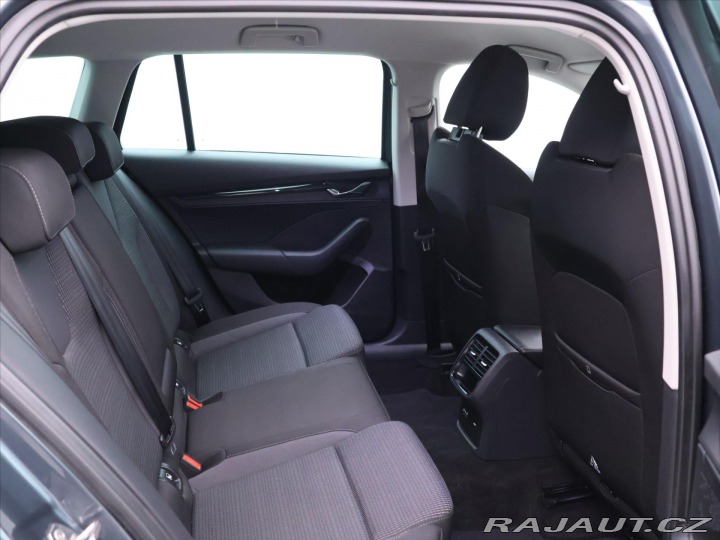 Škoda Octavia 1,0 TSI DSG Navi 1.Maj DP 2020