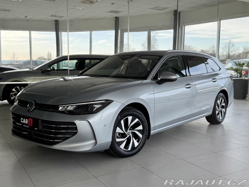 Volkswagen Passat 1,5 eTSI DSG*Masáž*REZERV