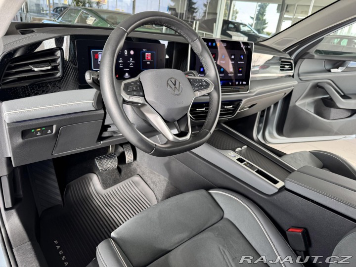 Volkswagen Passat 1,5 eTSI DSG*Masáž*Webast 2024