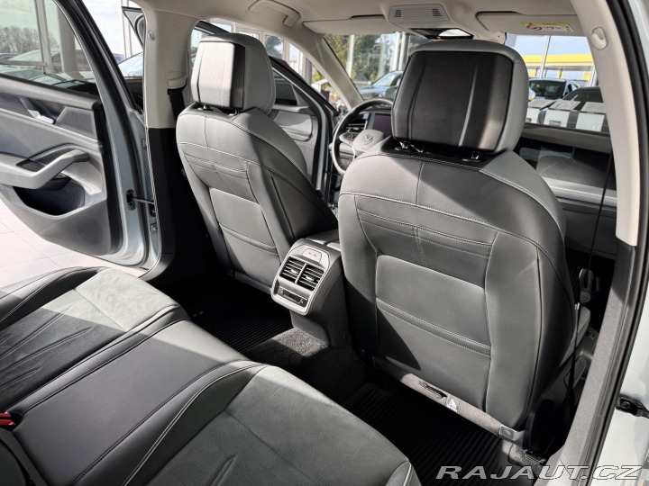 Volkswagen Passat 1,5 eTSI DSG*Masáž*Webast 2024