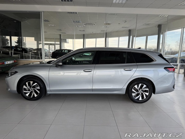 Volkswagen Passat 1,5 eTSI DSG*Masáž*Webast 2024