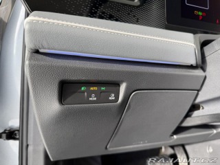 Volkswagen Passat 1,5 eTSI DSG*Masáž*Webast 2024