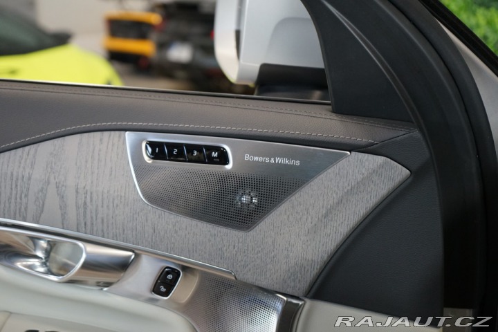 Volvo XC90 T8*RECHARGE*PANO*360*VZDU 2024